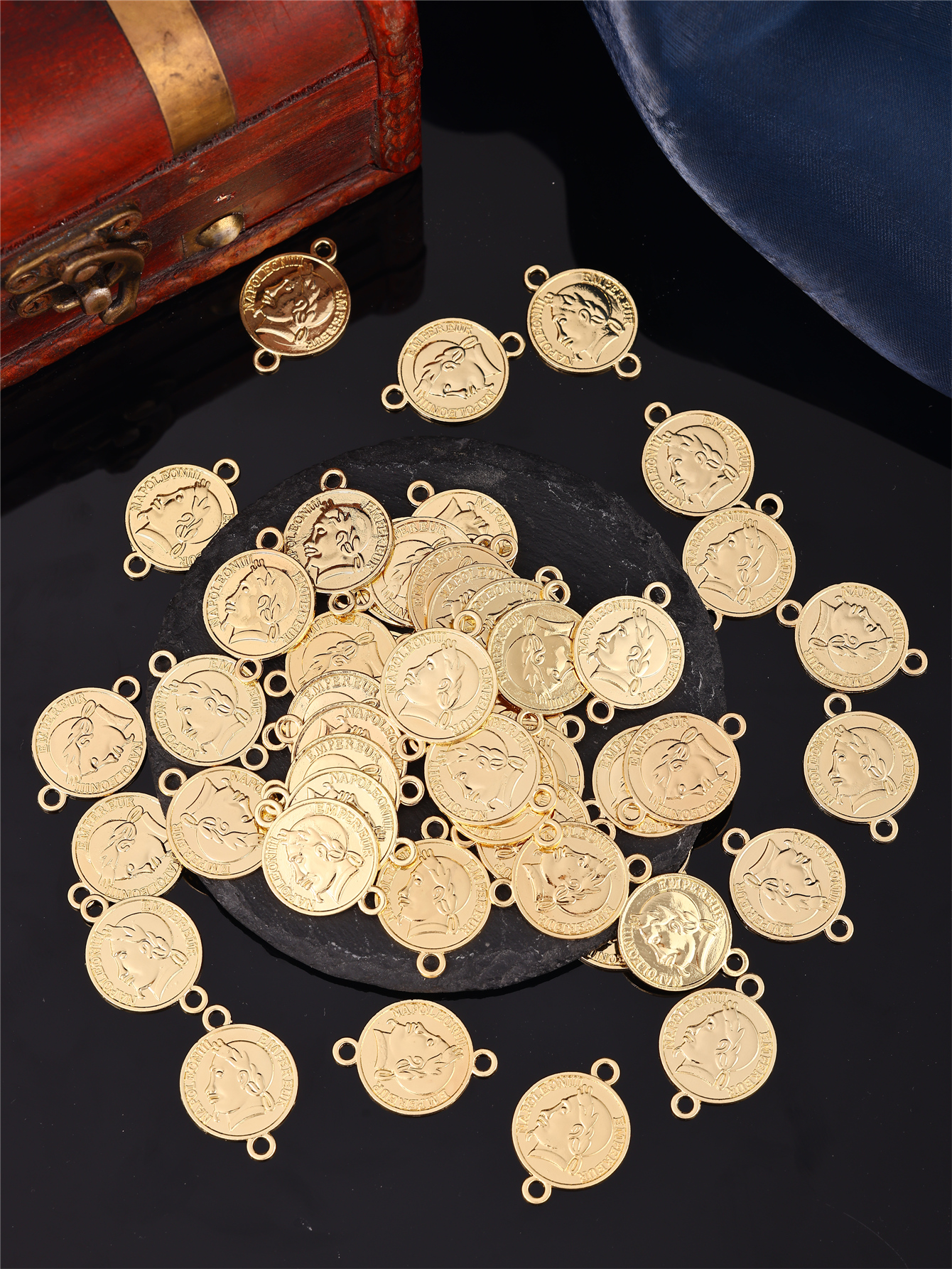 Coin-Shaped DIY Women's Robe A - Vintage Collectible Item recension och pris