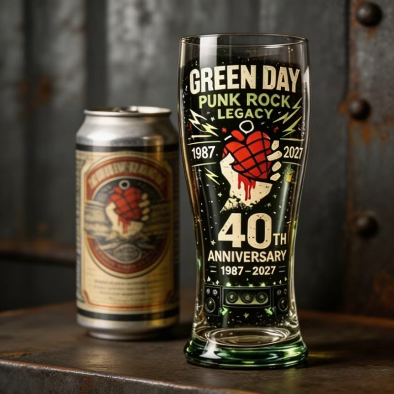 Retro Punk Rock 40 Year Commem - Vintage Collectible Glass recension och pris
