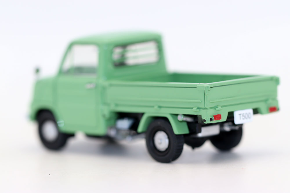 Ebbro 1/43 Scale T500 Truck Vi - Vintage Collectible Trucks recension och pris