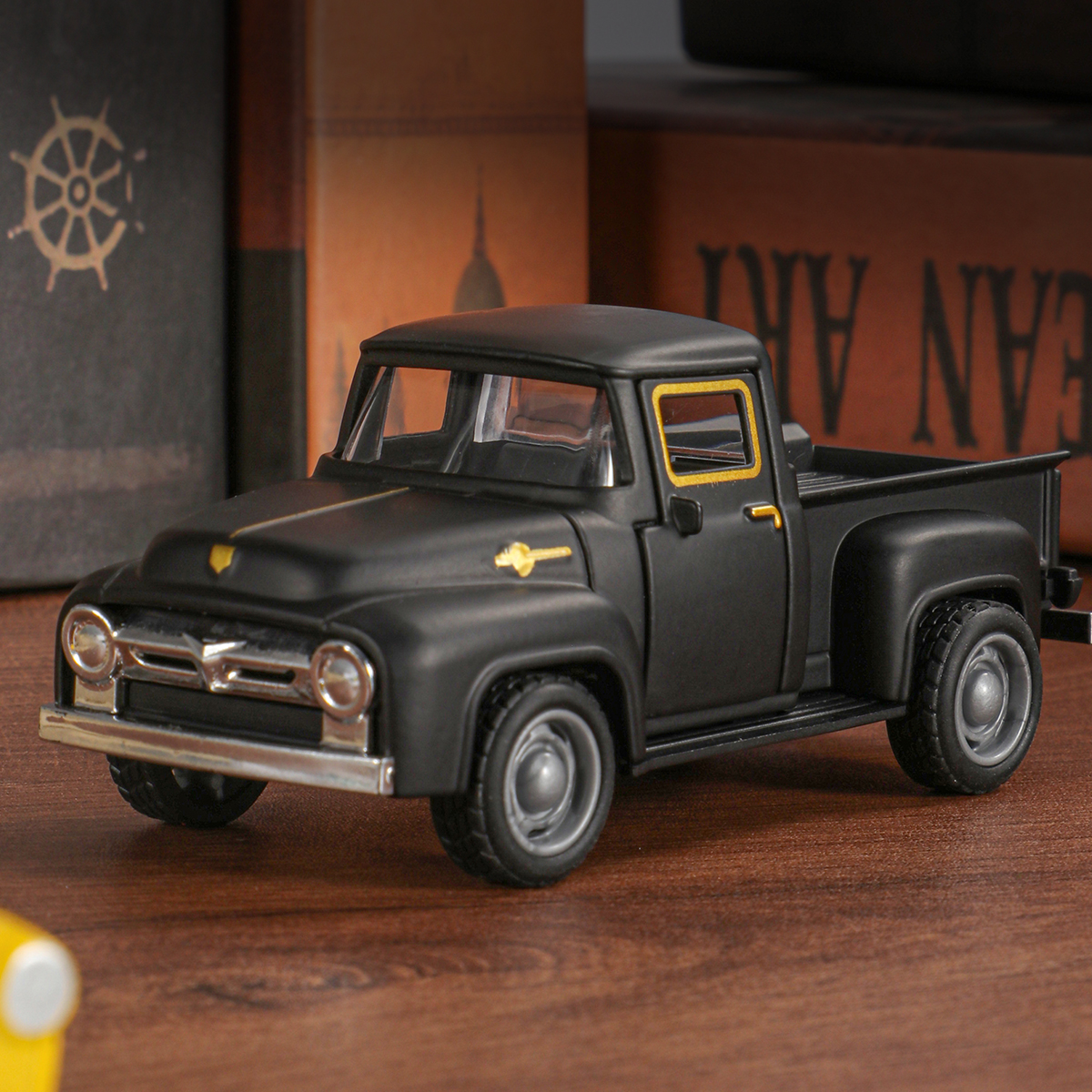 1:43 Classic Vintage Pickup Tr - Vintage Collectible Trucks recension och pris