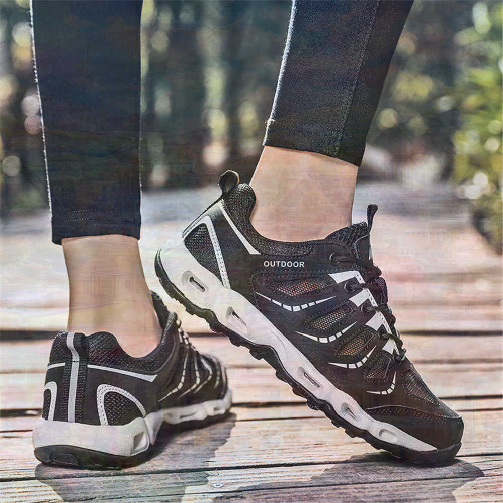 Sumer Round Tip Silver Sneaker - Collectible Vintage Wine recension och pris