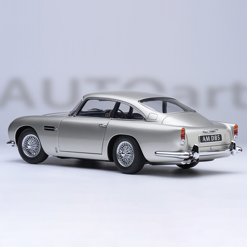 AUTOart 1:18 Scale Diecast All - Vintage Collectible Classics recension och pris