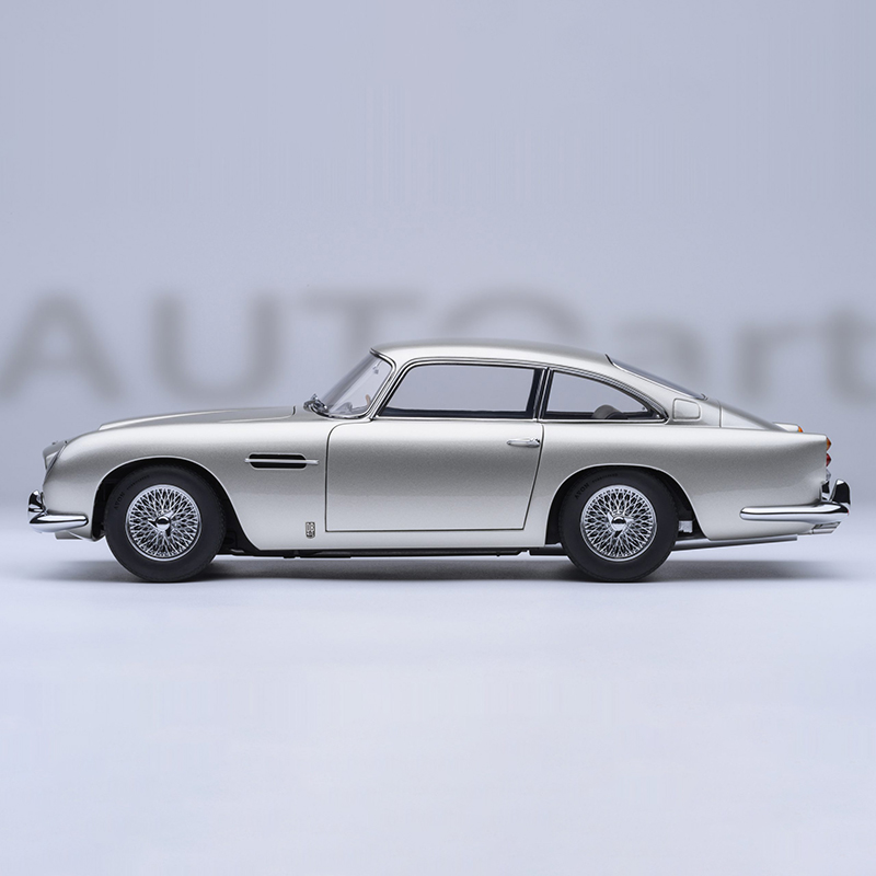 AUTOart 1:18 Scale Diecast All - Vintage Collectible Classics recension och pris