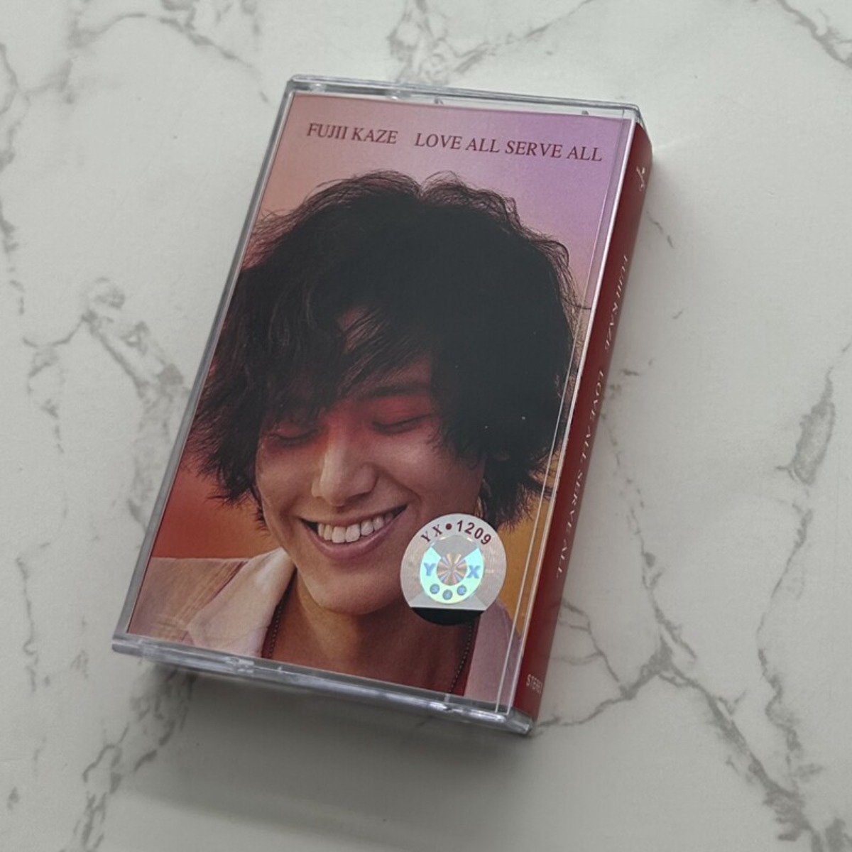 Fujii Kaze LOVE ALL SERVE ALL  - Vintage And Collectible recension och pris
